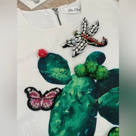 Women’s graphic dress with 3d decorations - US M - Picture 2 of 9